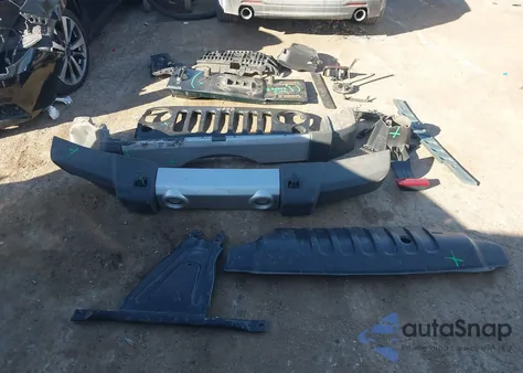 2010 Jeep Wrangler Sahara z USA, uszkodzony, nr VIN 1J4GA5D14AL141031